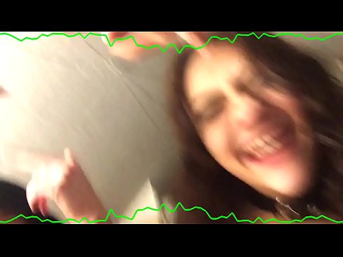 ❤️ Duas calcinhas morenas sensuais e emotivas permanecem bastardas, cabras esquisitas. Porno vídeo em nós ☑